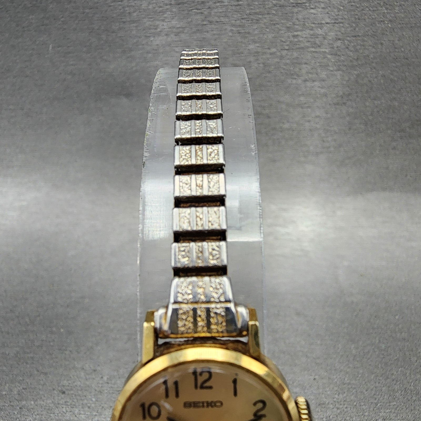 Seiko Watch Women 20mm Champagne Dial Gold Tone Manual 110039 Runs4