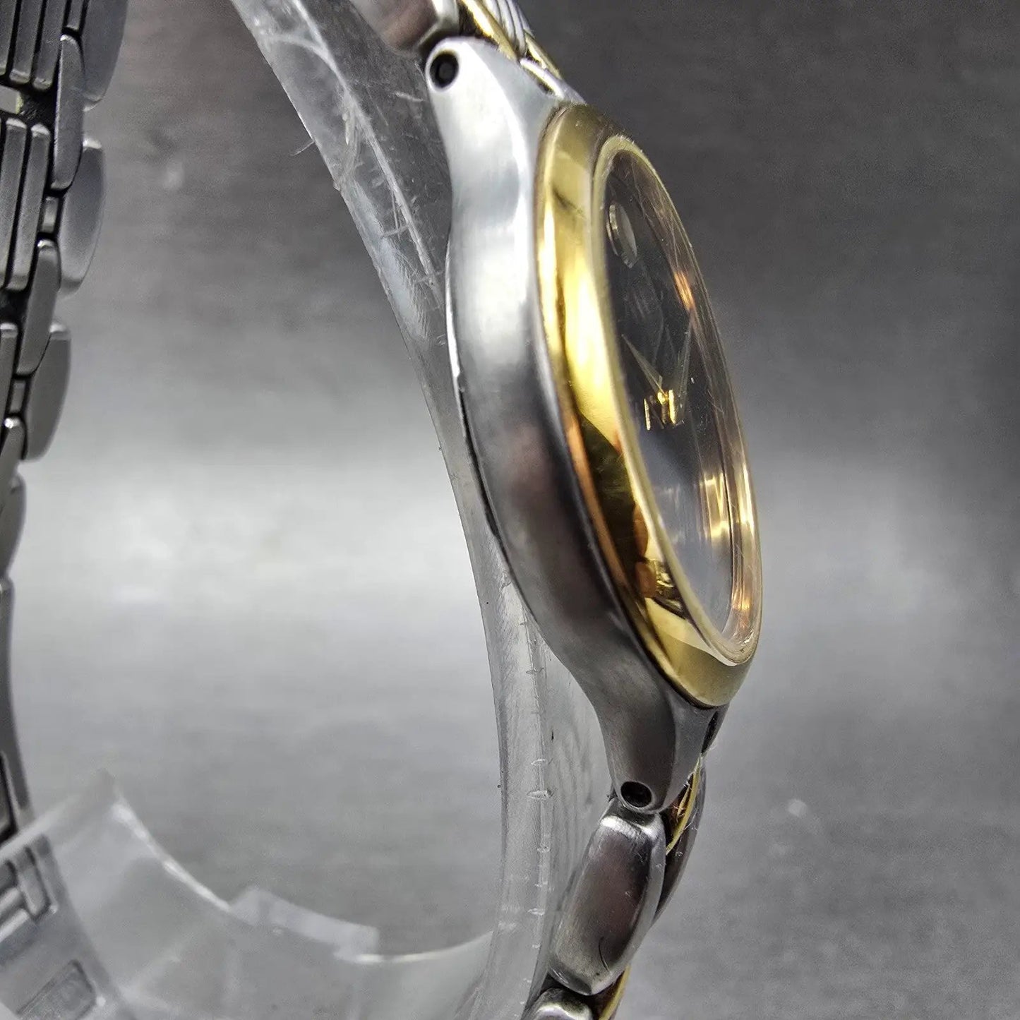 Movado Museum Watch Women 25mm Black Dial Two Tone Round 81-E4-9836 New Battery3