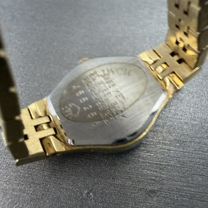 Seiko Watch Women 17mm Champagne Dial Gold Tone 2C205759 Oval New Battery9