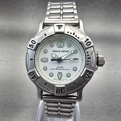 Alba Aqua Gear Dive Watch Women 31mm White Dial Steel Date V782-0060 New Battery0