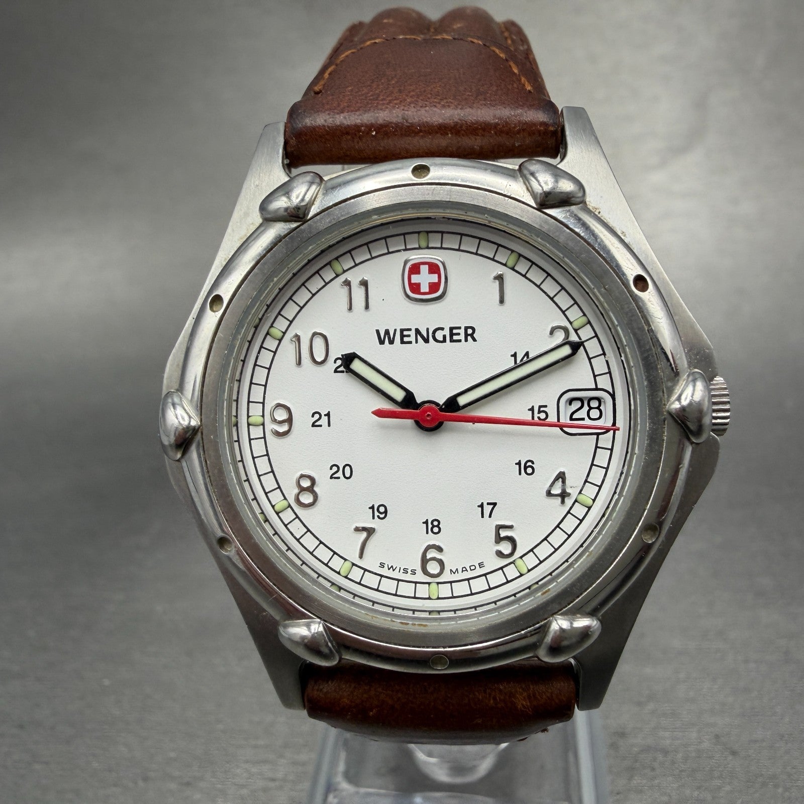 Wenger SAK Watch Men 35mm White Dial Steel Date Round Leather Band New BatteryAB0