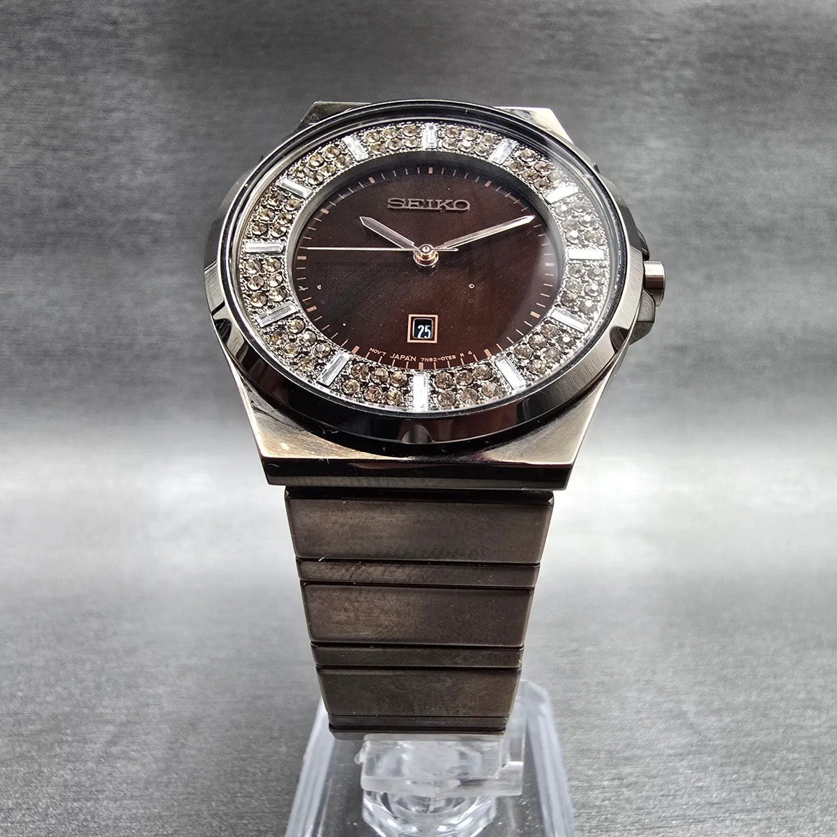 Seiko Watch Men 36mm Brown Dial Brown Tone Date Gemmed Round 7N82-0HS0 New Batt5