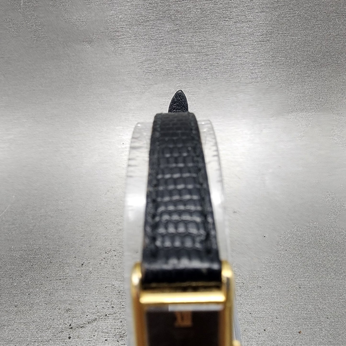 Seiko Tank Watch Women 13mm Black Dial Gold Tone Rectangle 2e206120 New Battery4