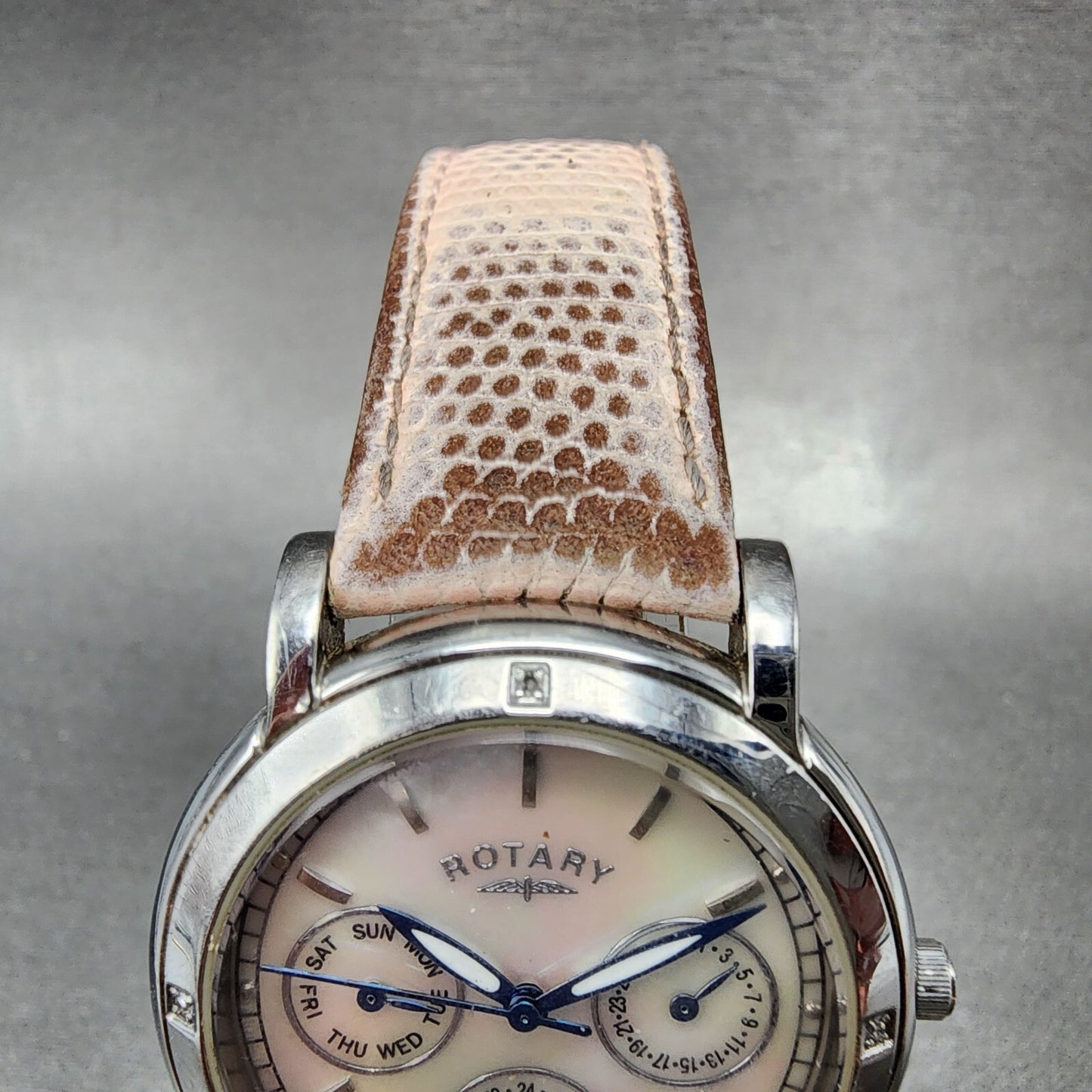Rotary Rocks Watch Women 35mm MOP Dial Steel Daydate Round Diamond New Battery4