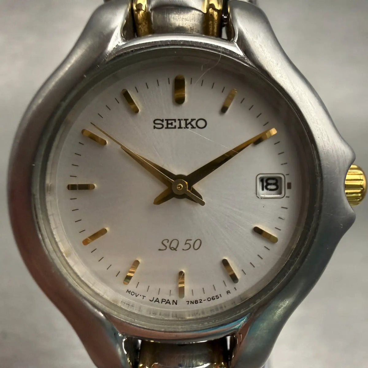 48306137