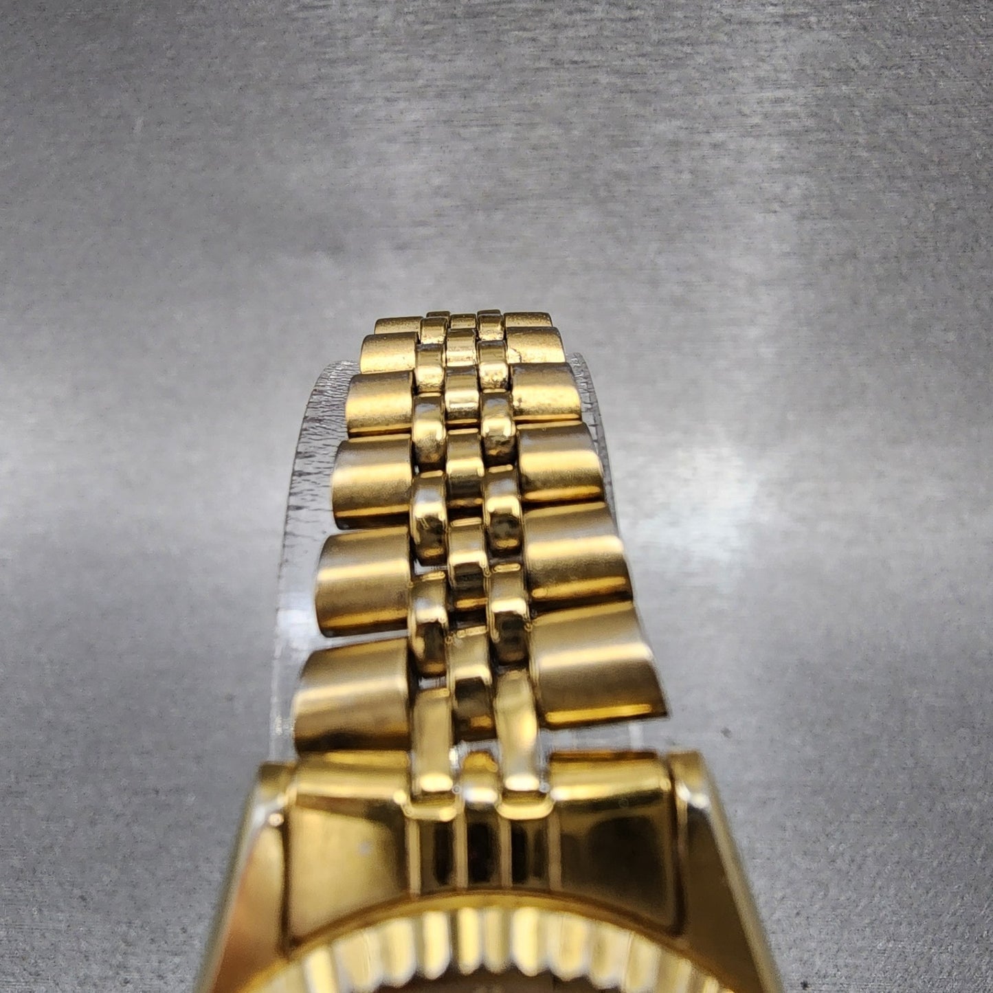 Seiko SQ Watch Women 24mm Gold Dial Gold Tone Daydate 24mm Round New Battery NBG5