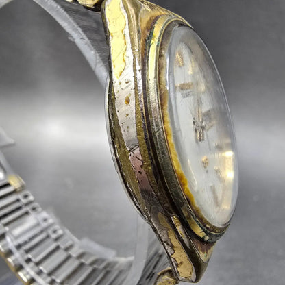 Seiko SQ Watch Men 35mm Silver Dial Gold Tone Daydate Round 8223-8029 PARTS VTG94