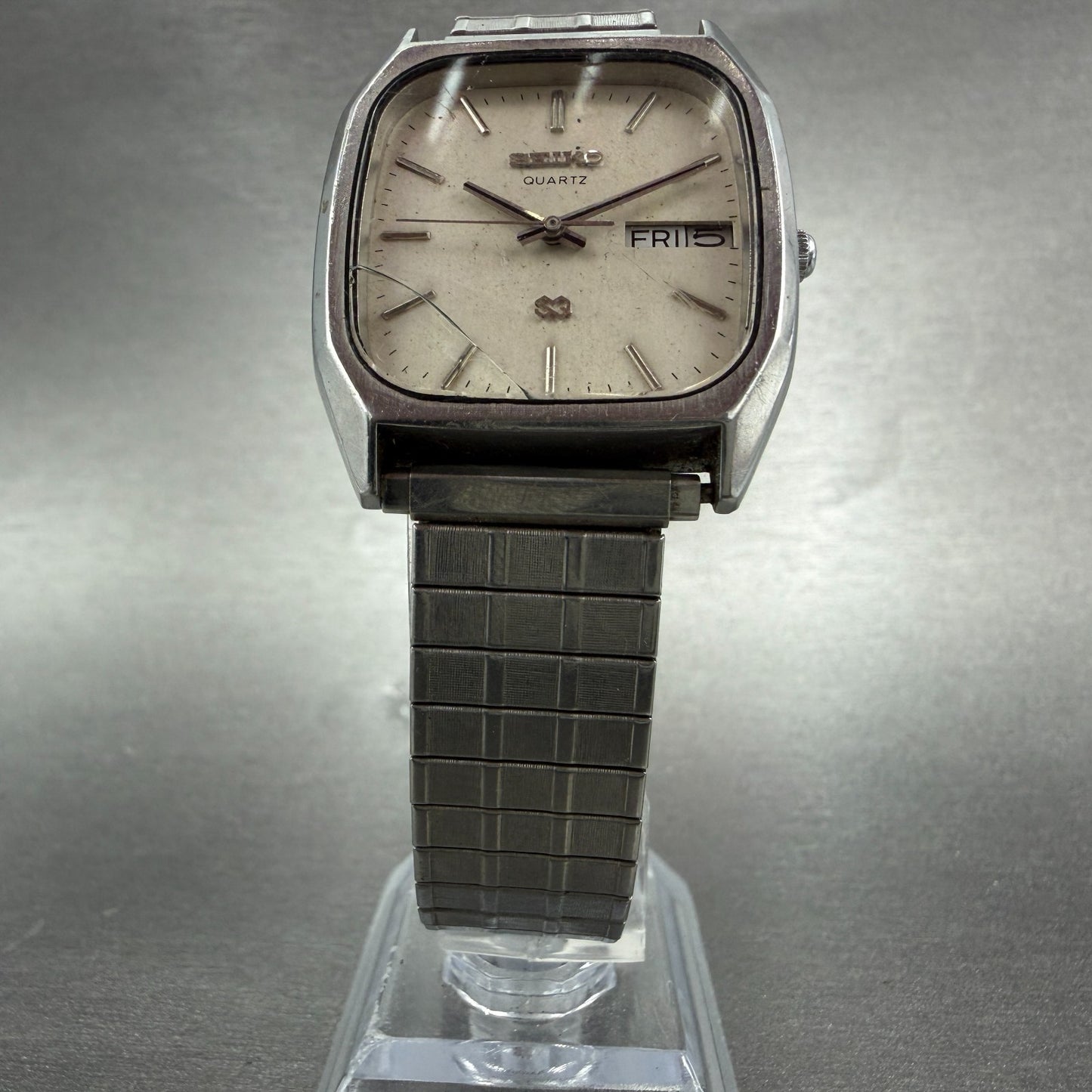 Seiko SQ Watch Men 32mm Silver Dial Silver Tone Daydate 8123-5129 New Battery4