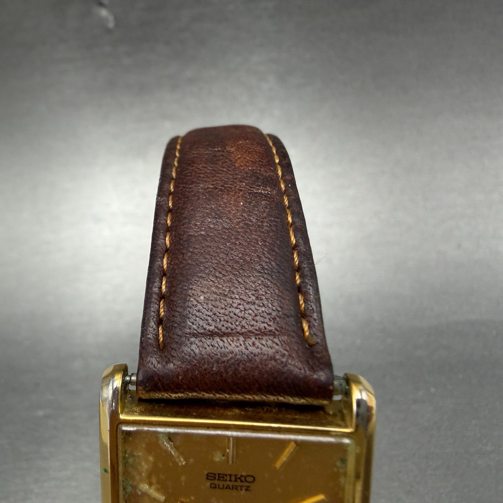 Seiko Tank Watch Men 25mm Champagne Dial Gold Tone Rectangle 5y30-5069 New BattH4