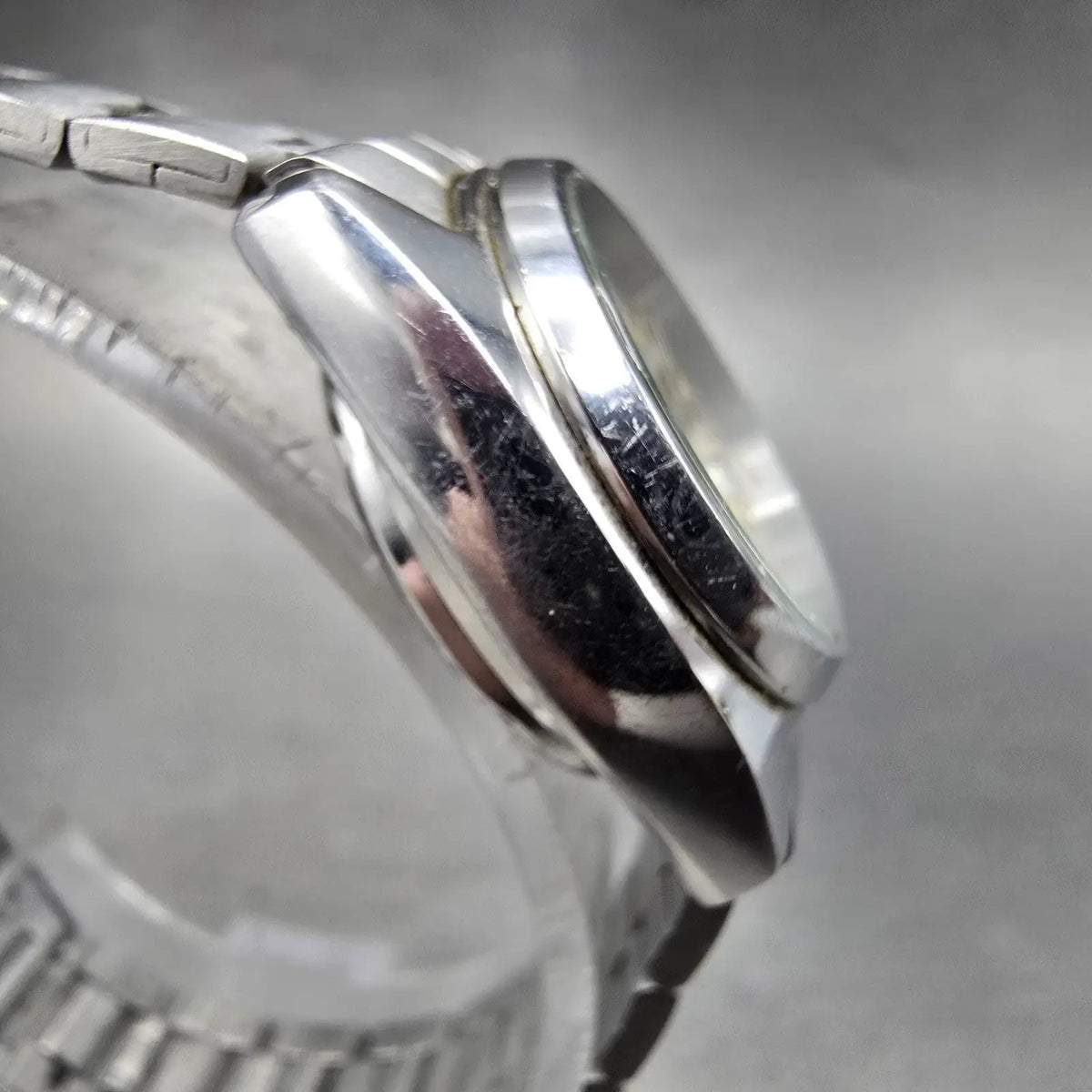 Seiko 5 Automatic Watch Women 25mm Silver Dial Silver Round 4206-0332 Works4
