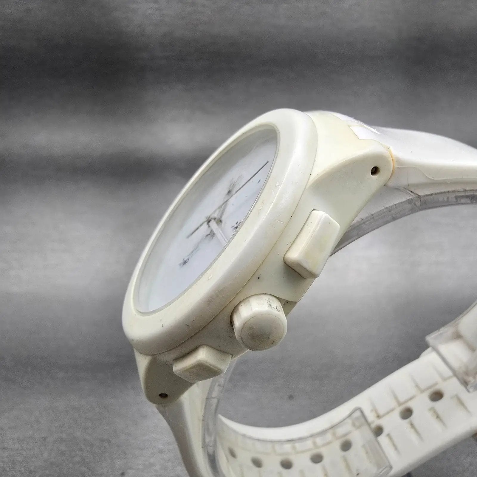 Swatch BASIC WHITE Chronograph Watch Men White Dial White Date SUSW400 New Batt2