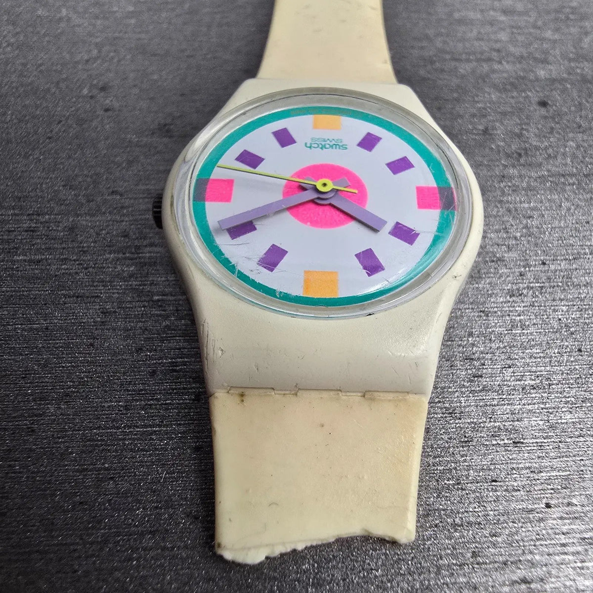 Swatch Frost Watch Women 25mm White Dial White Case Round LW125 New Battery5