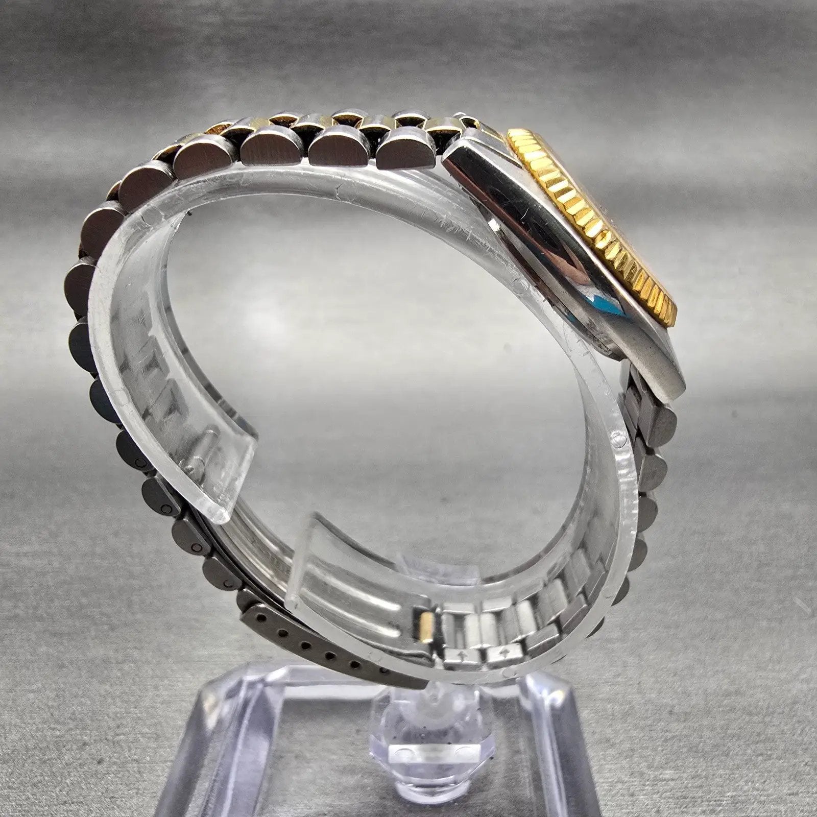 Seiko Watch Women 24mm Gold Dial Two Tone Daydate Round 7N83-0041 New Battery8