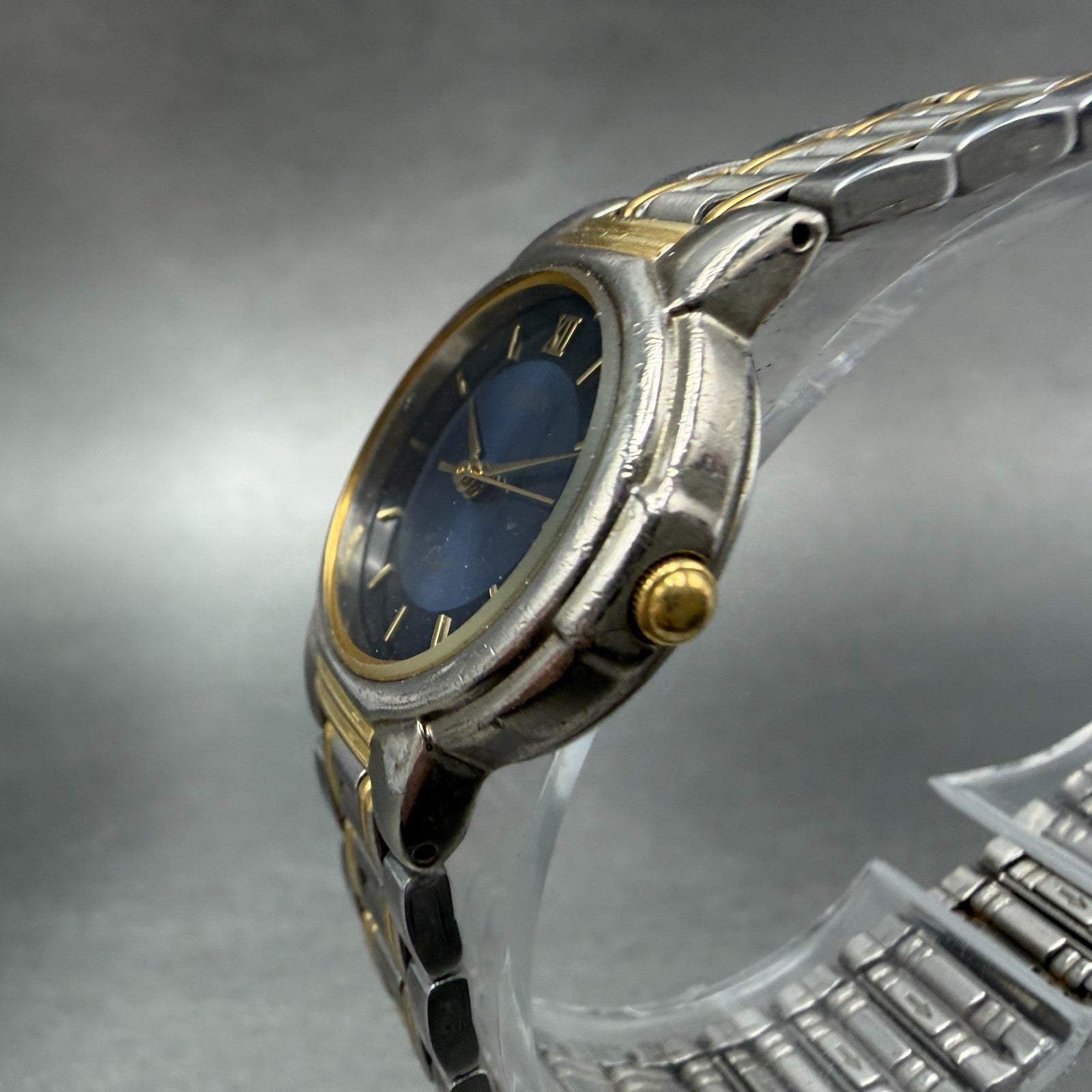 Seiko Alba Urban Watch Women 24mm Blue Dial Two Tone Round V701-1450 New Battery2
