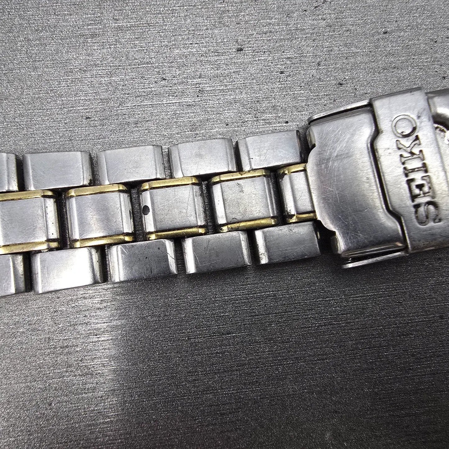 Seiko Bracelet For V742-8119 18mm Stainless Steel Two Tone 4916ZI Vintage6