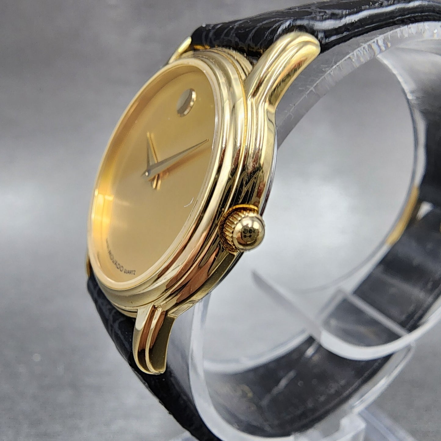 Movado Museum Watch Women 26mm Gold Dial Gold Tone Round 87 E4 9840 New Battery2