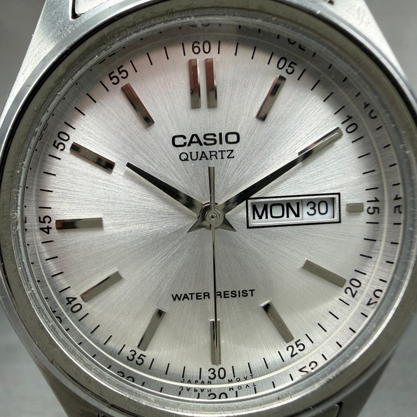 Casio Watch Men 37mm White Dial Silver Tone Round Daydate MTP-1239 New Battery A1