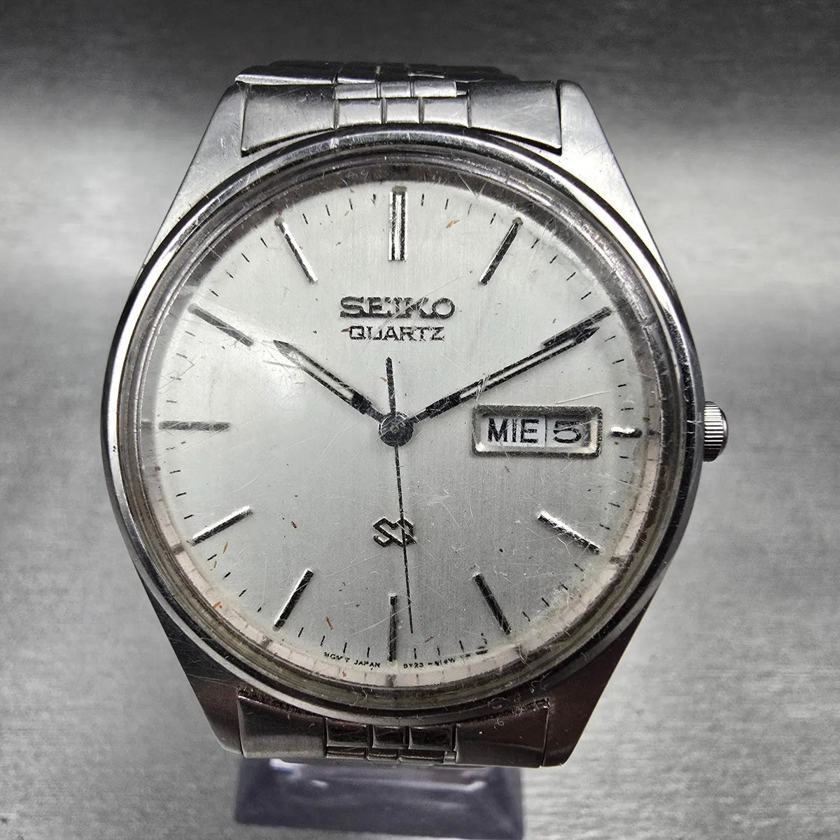 Seiko SQ Watch Men 35mm Silver Dial Silver Daydate Round 5Y23-8049 New Batt1