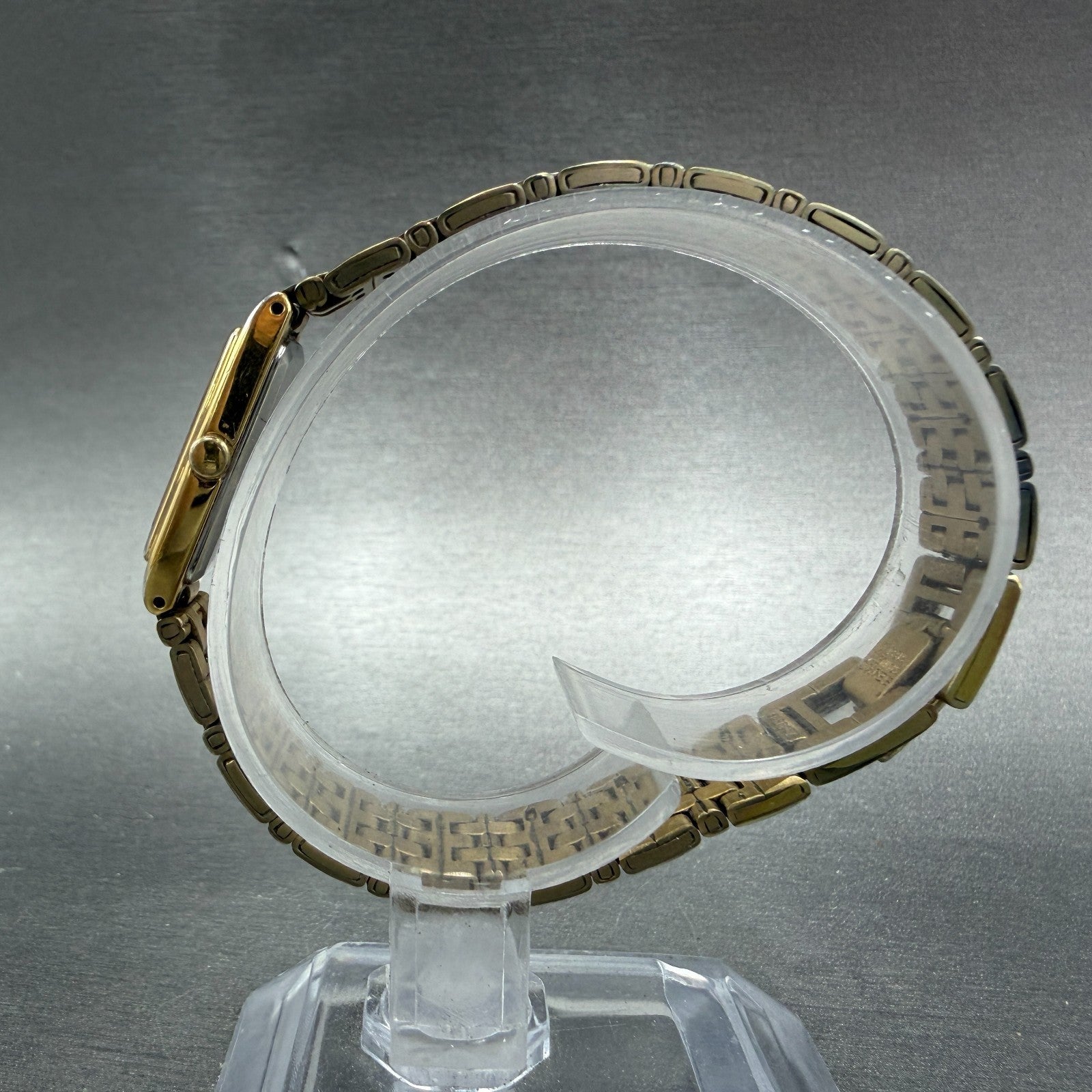 Seiko Tank Watch Women 13mm Champagne Dial Gold Tone VTG 2E20-7029 New Battery6