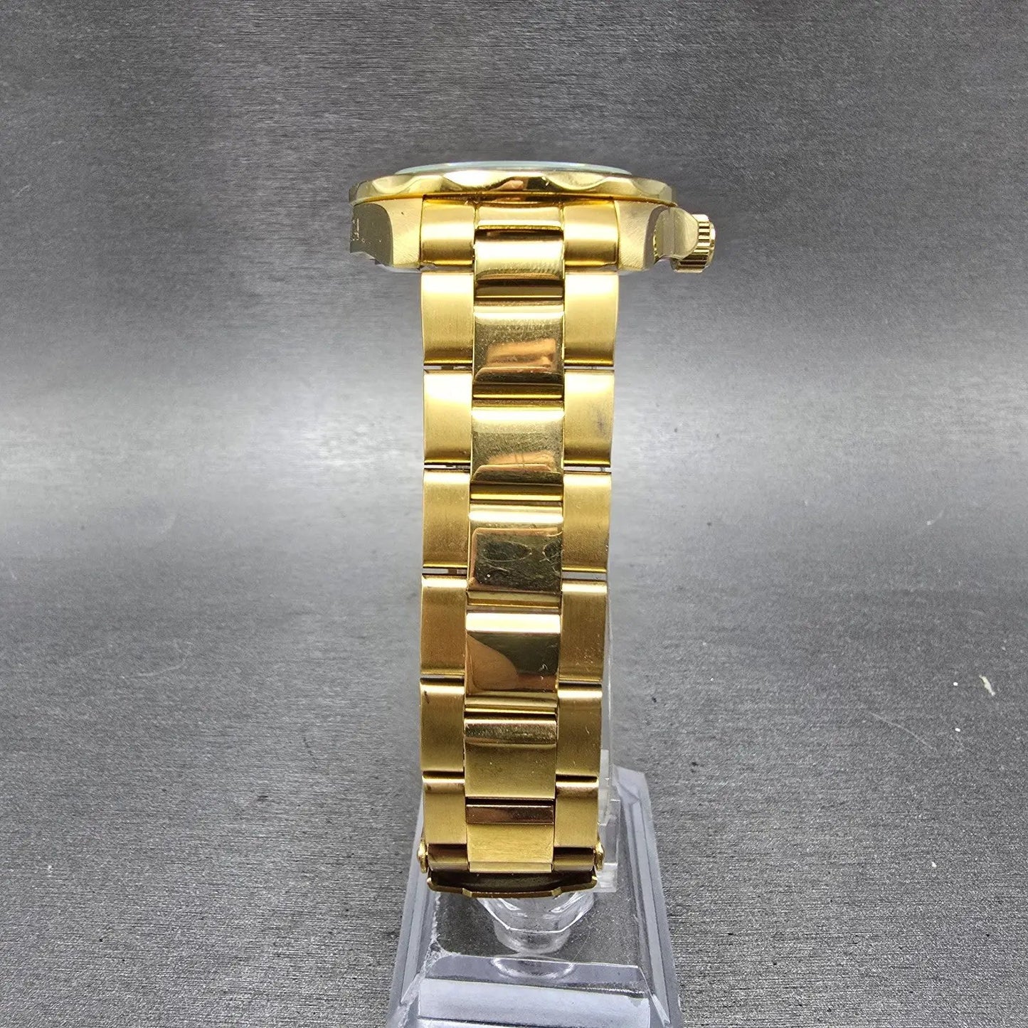 Invicta Pro Diver Watch Men 40mm Champagne Dial Gold Tone Date 14124 New Batt LH5