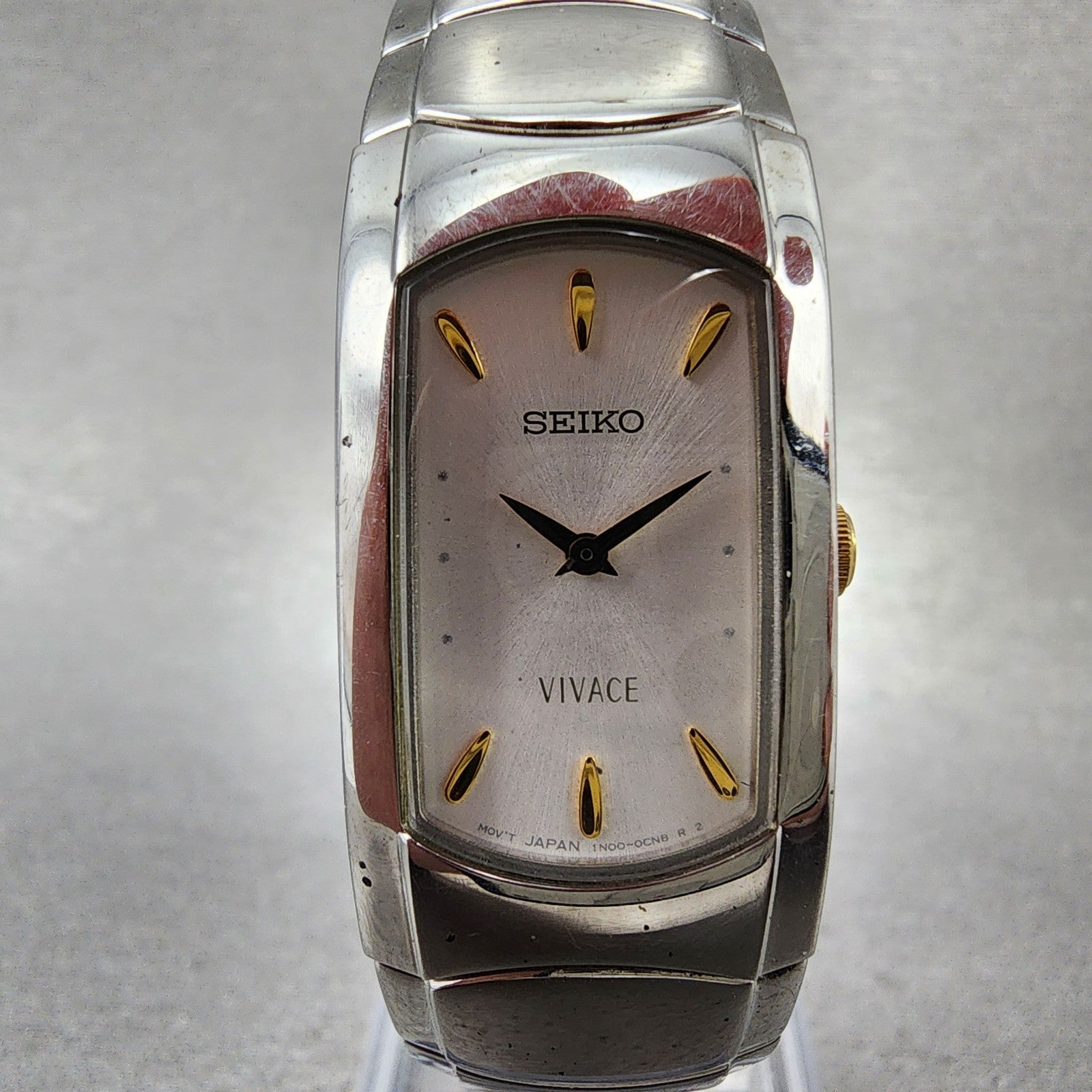 Seiko Vivace Watch Women 18mm Silver Dial Silver Tone 1n006k70 New Battery1