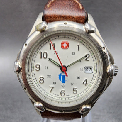 Wenger SAK Design Watch Women 29mm White Dial Silver Tone Date Round New Battery