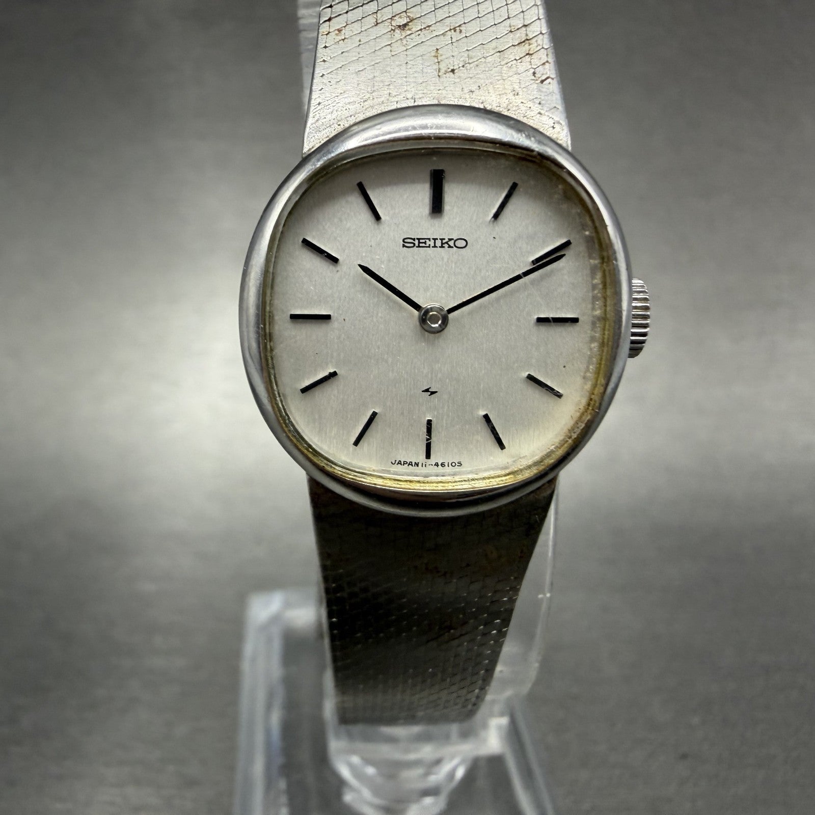Seiko Watch Women 21mm Silver Dial Silver Tone Round Manual 11-4670 Runs0