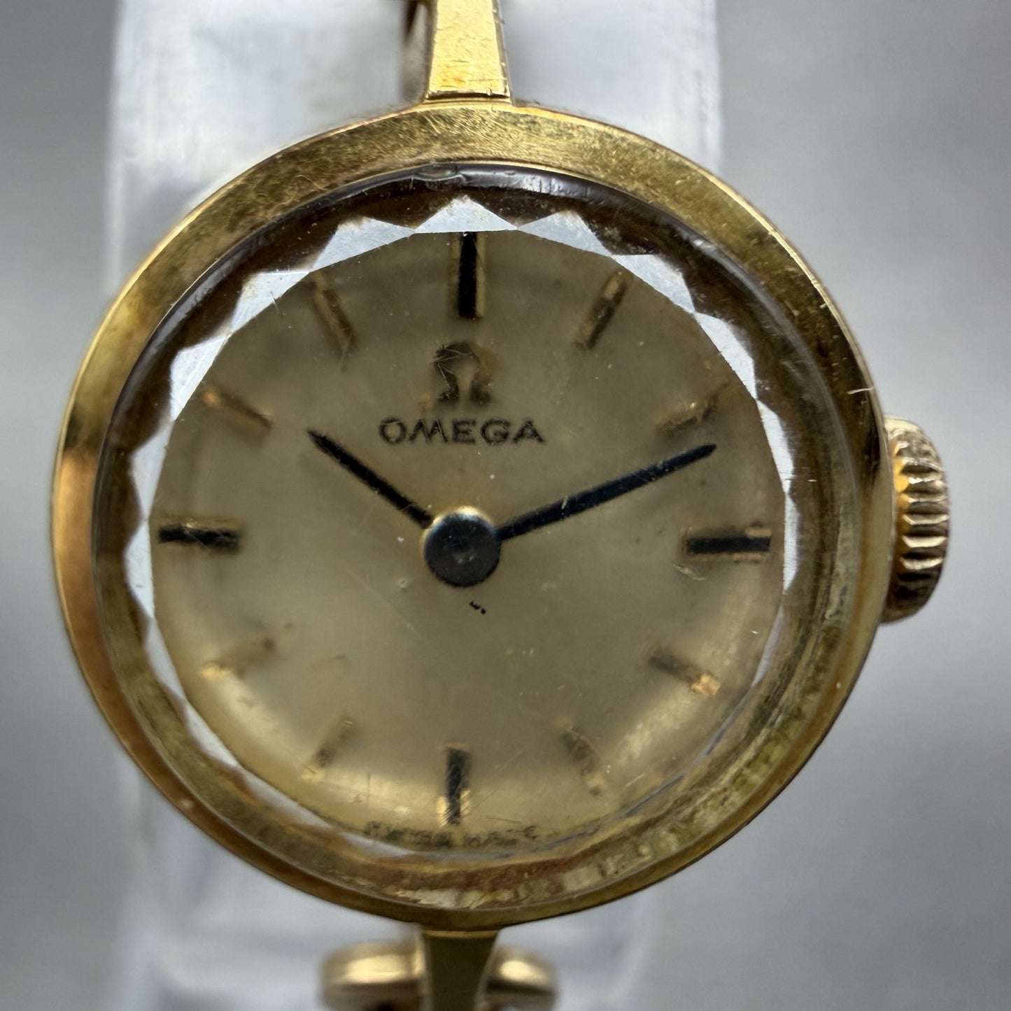 Omega Watch Women 17mm Gold Dial Gold Plated Manual Wind Runs Caliber VTG1