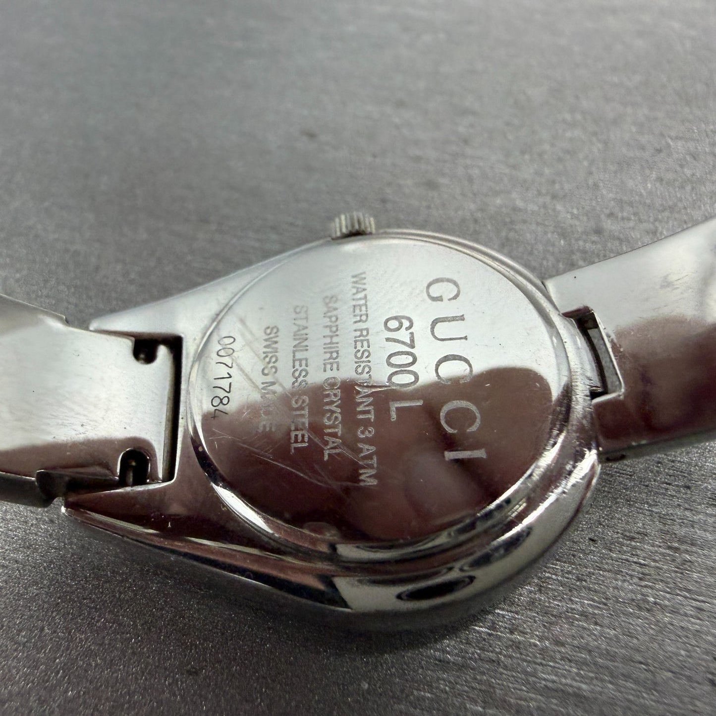 Gucci 6700L Watch Women 26mm Silver Dial Steel Case Round Bangle New Batt Mirror9