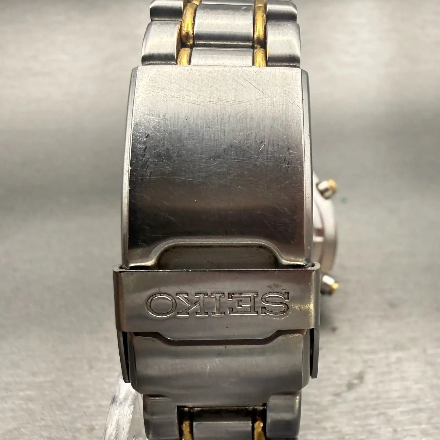 Seiko Sports 150 Chronograph Watch Men 40mm Gray Dial Two Tone Date 7T32-6C097
