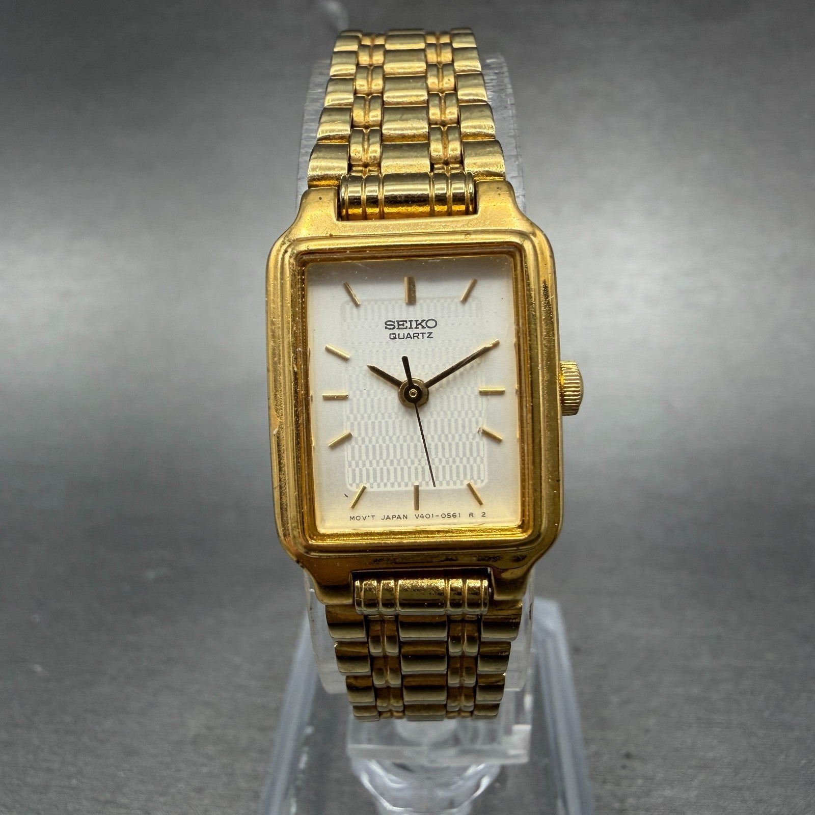 Seiko Tank Watch Women 18mm White Dial Gold Tone Rectangle V401-5129 New Batt NH0