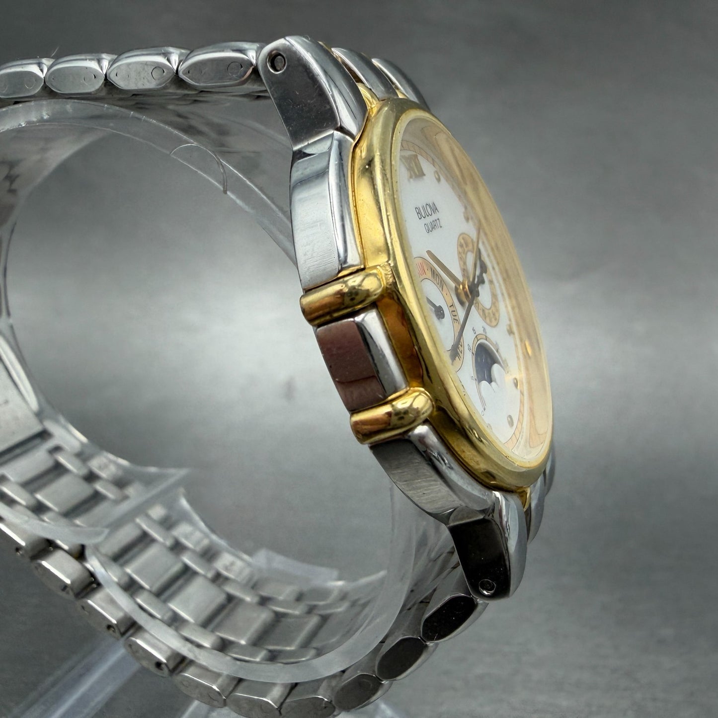 Bulova Moon Phase Watch Men 35mm White Dial Two Tone Daydate 90D07 New Battery3