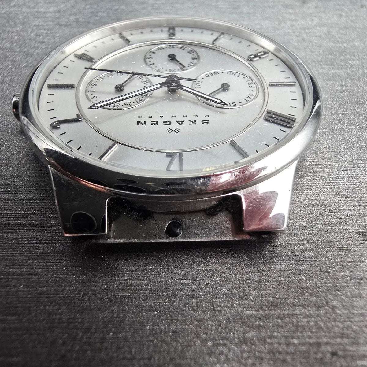 Skagen Watch Men 38mm Silver Dial Silver Tone Daydate 331XLSLC4 New Battery READ5
