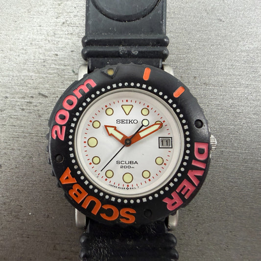 Seiko Scuba Dive Watch Men 38mm White Dial Silver Tone Date 5H25-6A1C NewBattery0