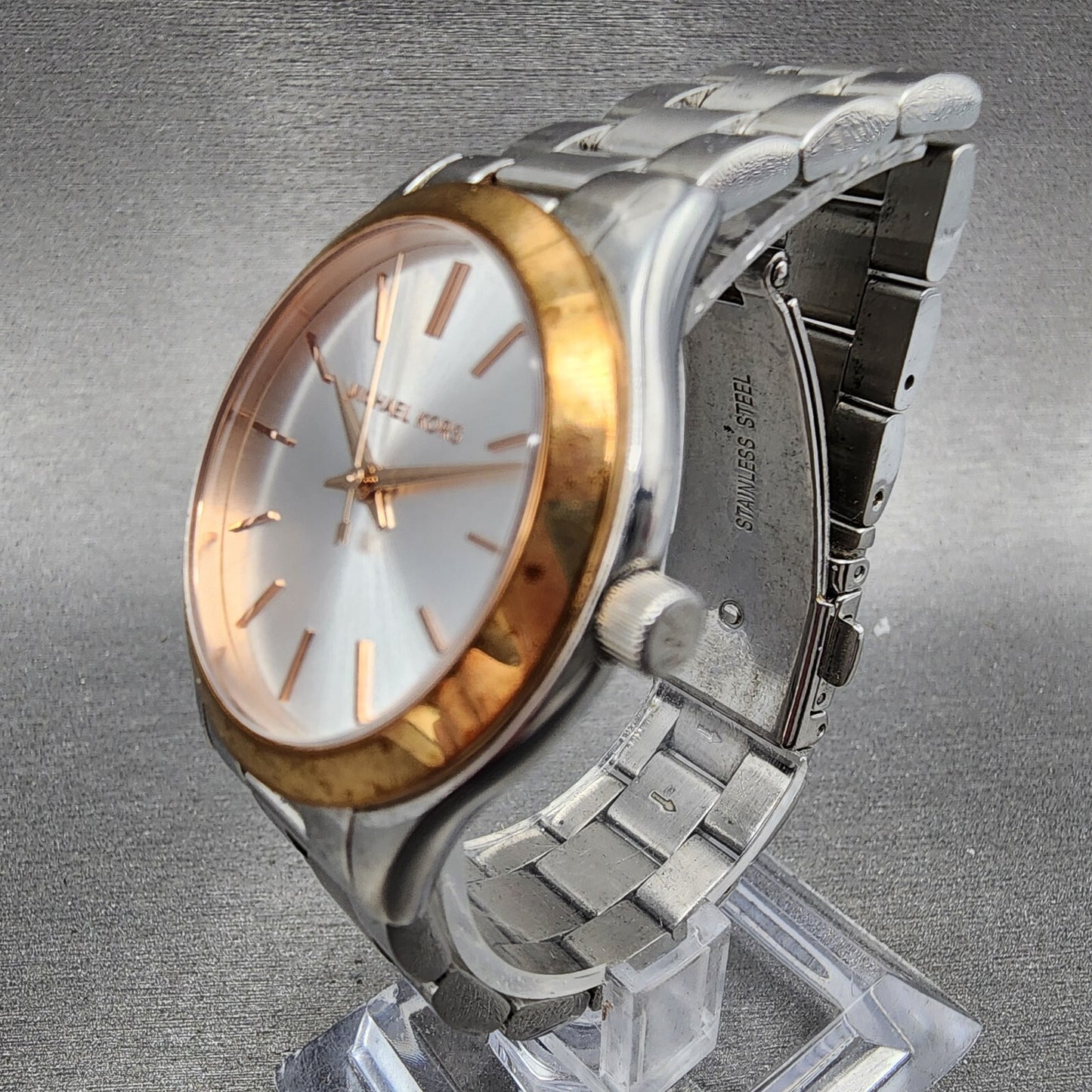 Michael Kors Runway Slim Watch Women 34mm mm Silver Dial Two Tone New Battery2