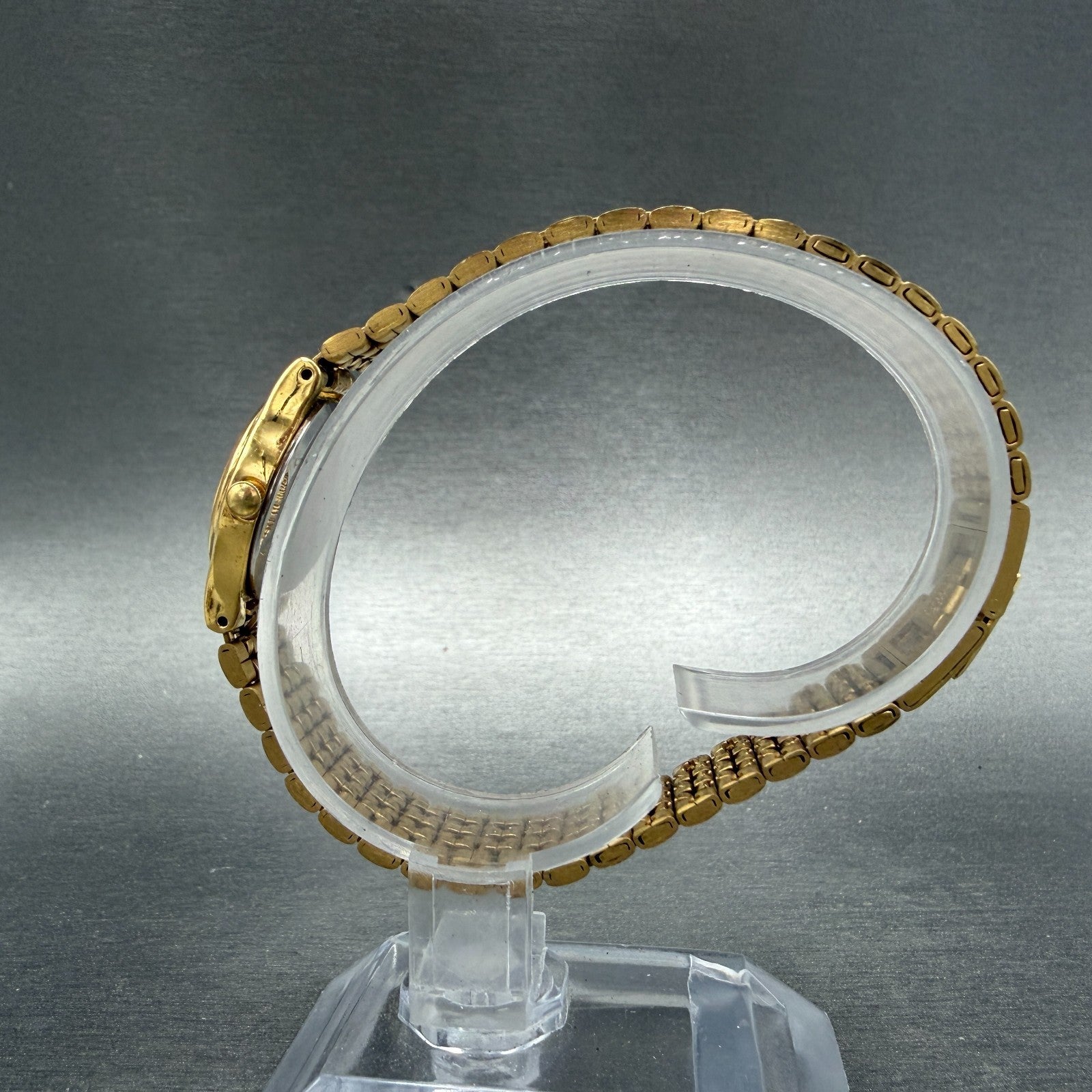 Seiko Watch Women 18mm Gold Dial Gold Tone Oval Vinatge V401-5109 New Battery HB6