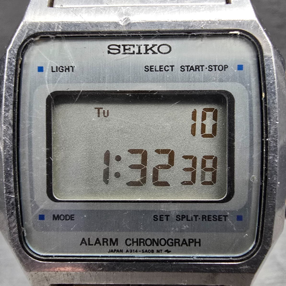 Seiko Digital Watch Men 34mm Silver Dial Chrono Alarm A914-5A09 READ New Battery1
