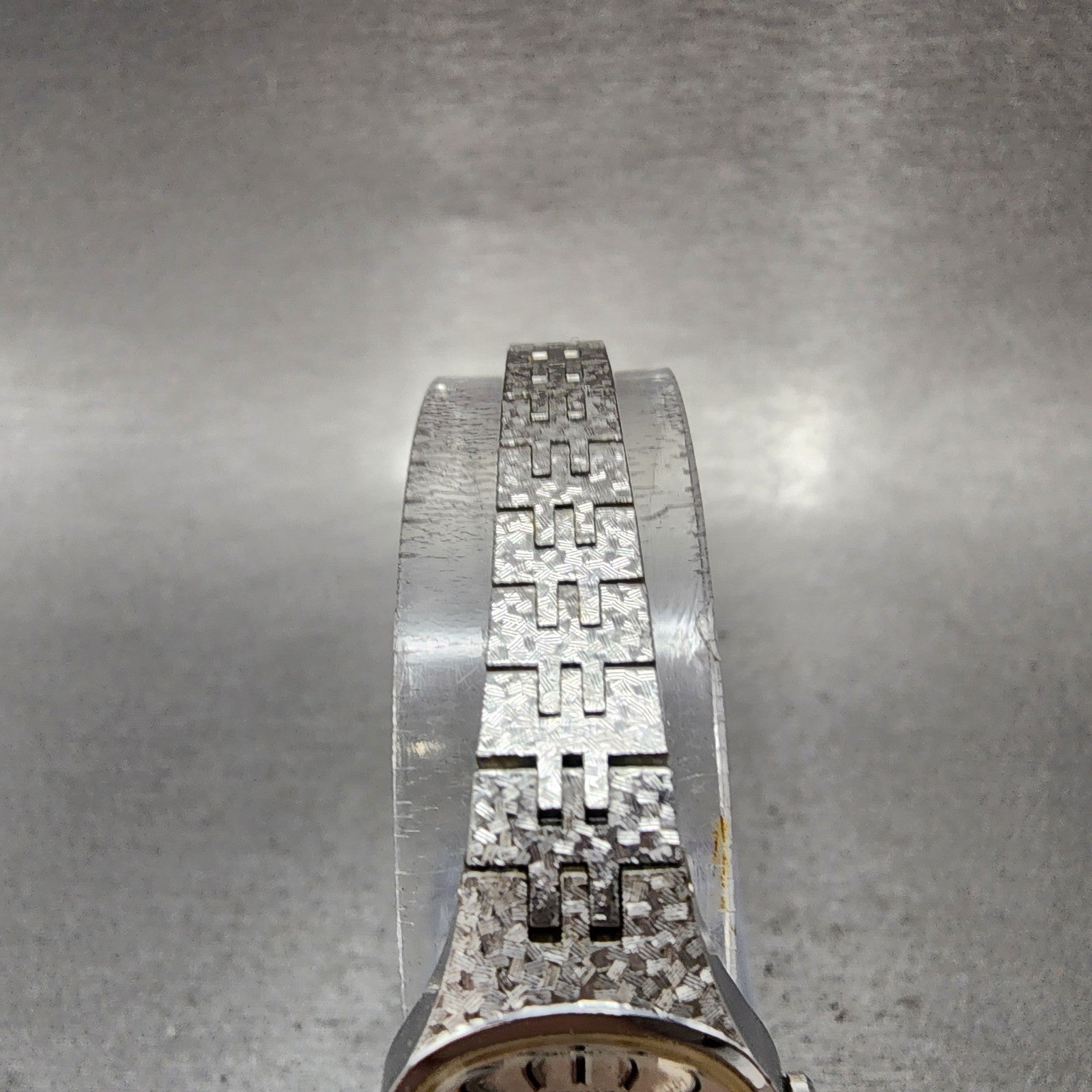 VTG Seiko Watch Women 17mm Silver Dial Silver Tone Oval 2C205759 New Battery3