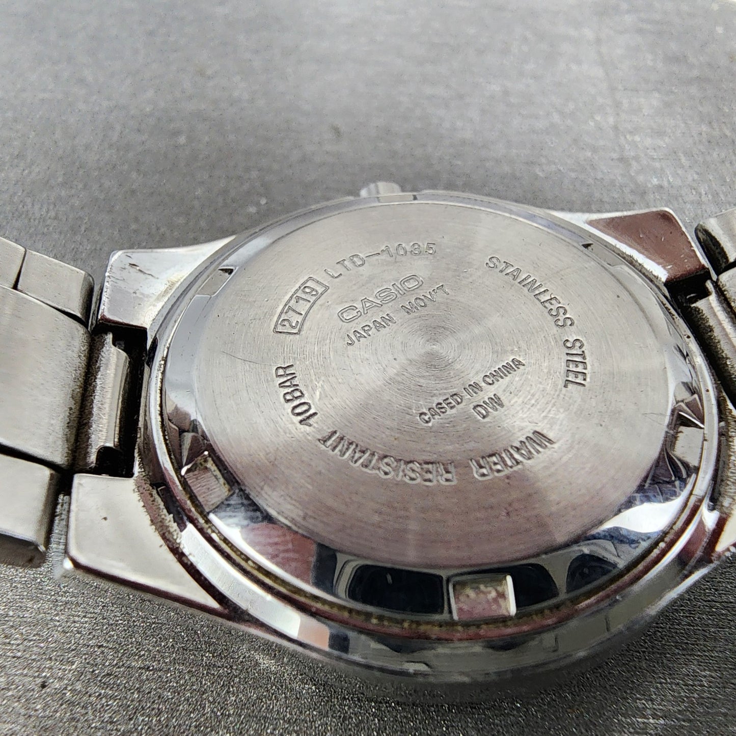 Casio Women Diver Watch Women 33mm Pink Dial Silver Tone Date LTD1035 New Batt9