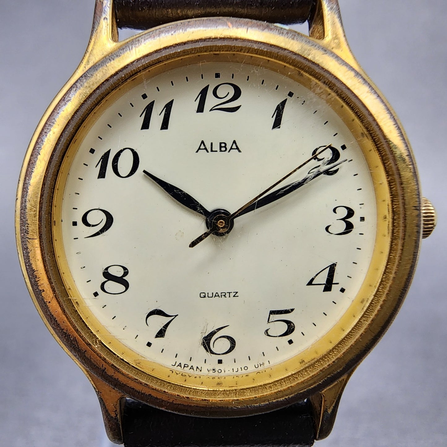 Seiko ALBA Watch Women 27mm Cream Dial Gold Tone Round V5016K00 New Battery1