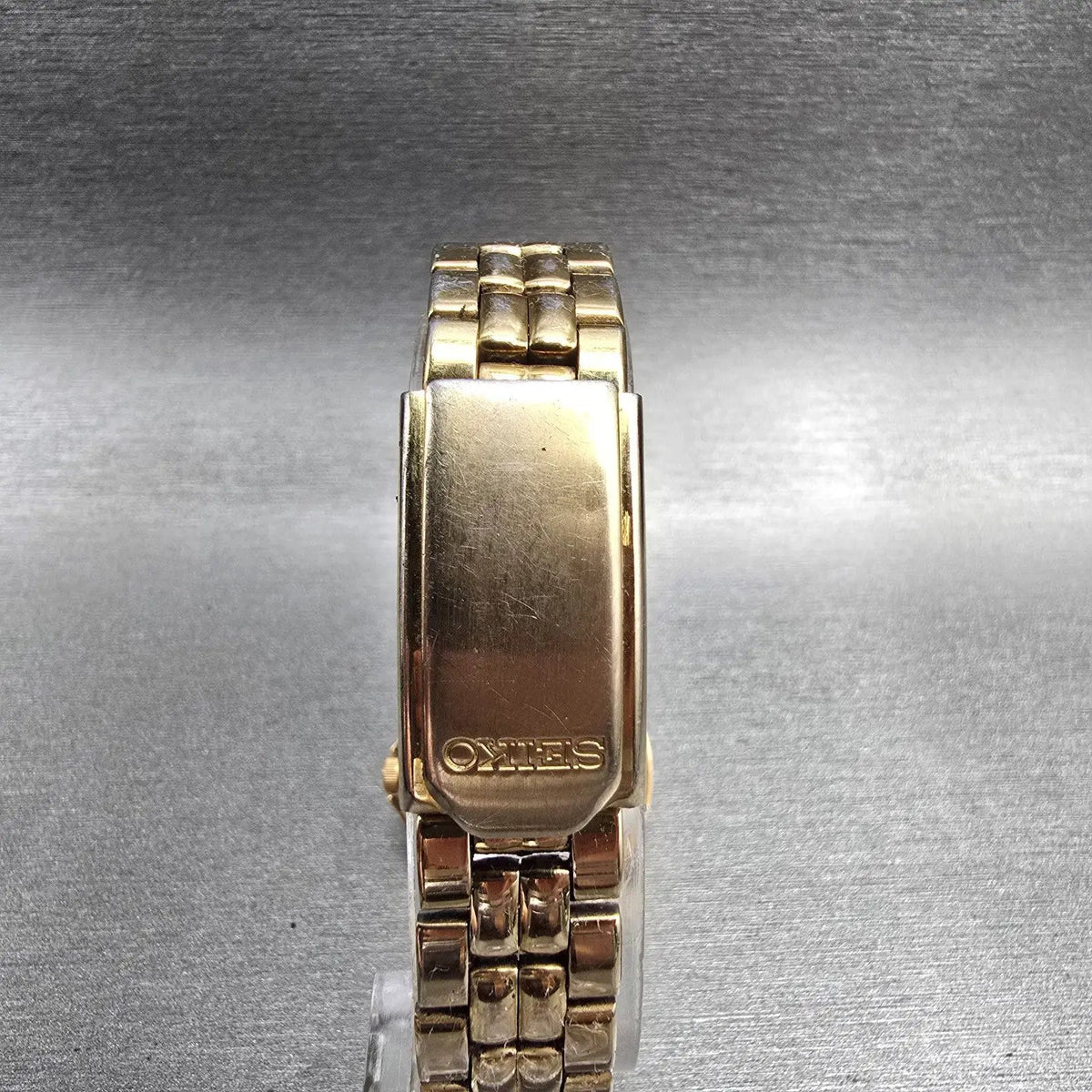 Seiko SQ Watch Women 25mm White Dial Gold Tone Date Round 7N82-0261 New Battery7