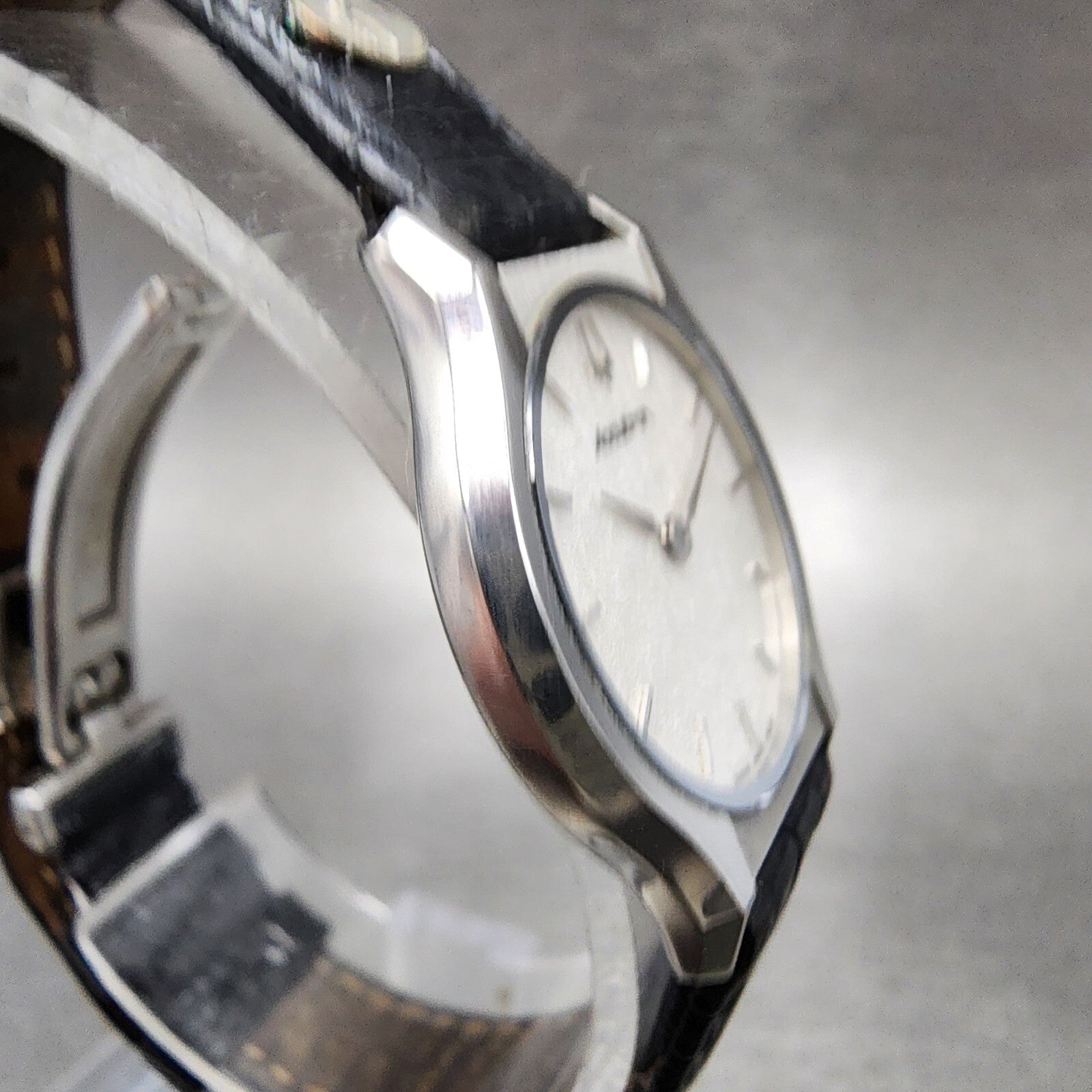 Bulova Accutron Watch Women 25mm White Dial Steel Round 26L01 New Battery3