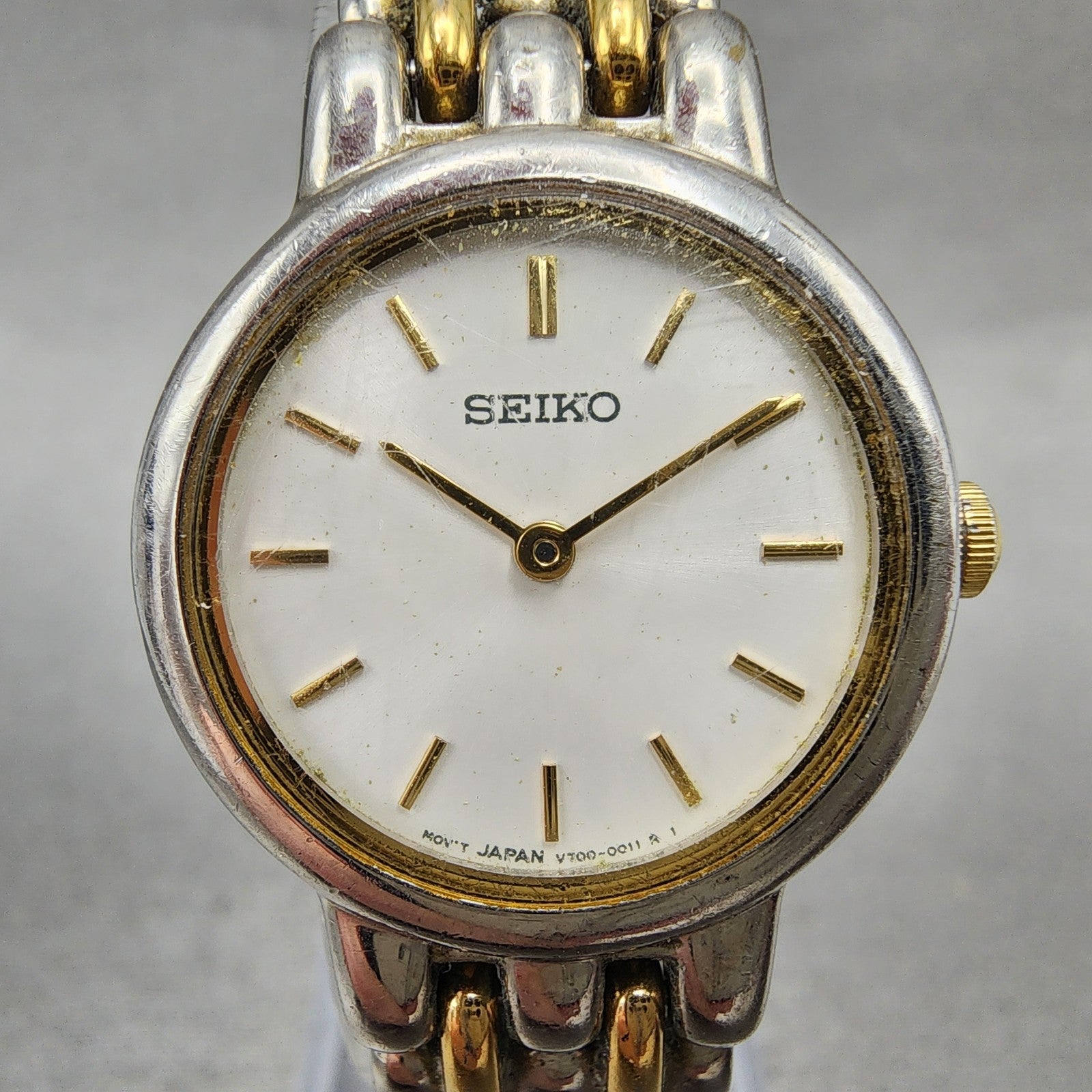 Seiko Watch Women 24mm Silver Dial Two Tone Round V7006379 New Battery1