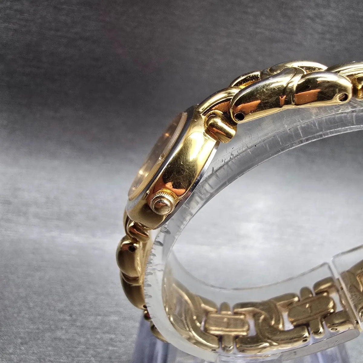 Seiko Watch Women 19mm MOP Dial Gold Tone Round 1N00-0J49 New Battery Vintage2
