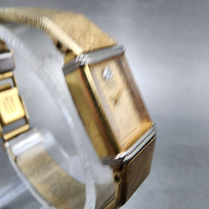 Seiko Tank Watch Women 12mm Gold Dial Gold Tone Rectangle 2E205409 New Battery2