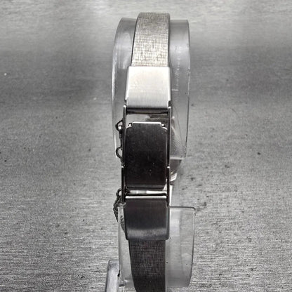 Seiko Watch Women 17mm Silver Dial Silver Tone Round 2P20-0329 New Battery VTG7