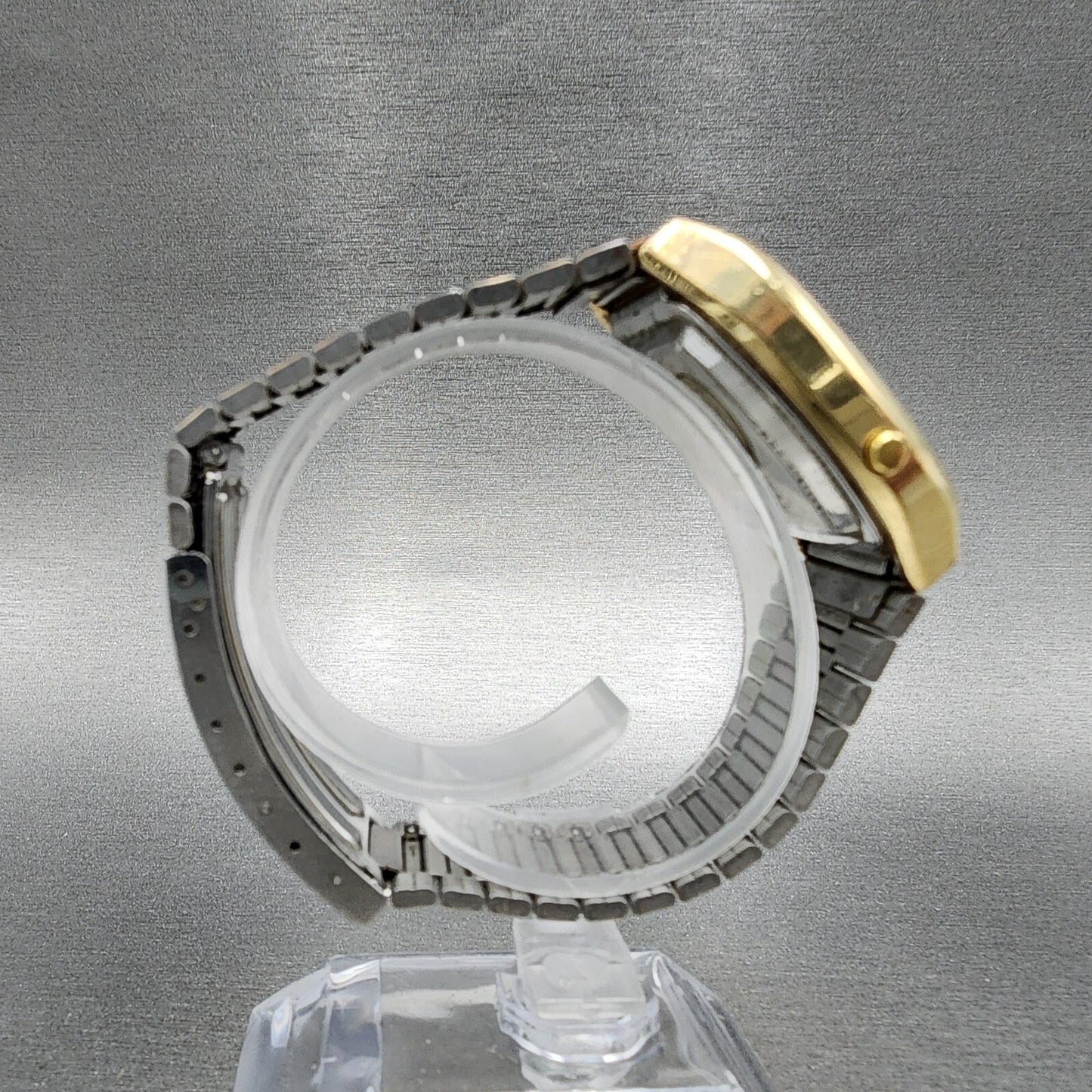 Seiko Digital Watch 34mm Gold Tone Daydate Rectangle F0395010 PARTS9