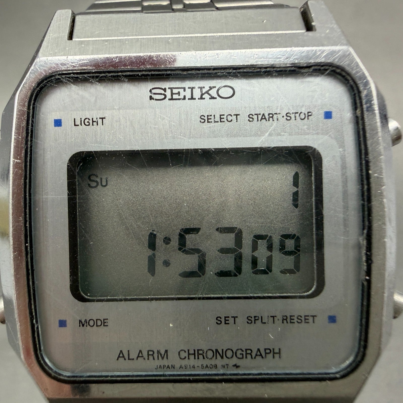 Seiko Digital Watch Men 34mm LCD Silver Alarm Chrono A914-5A09 New battery1