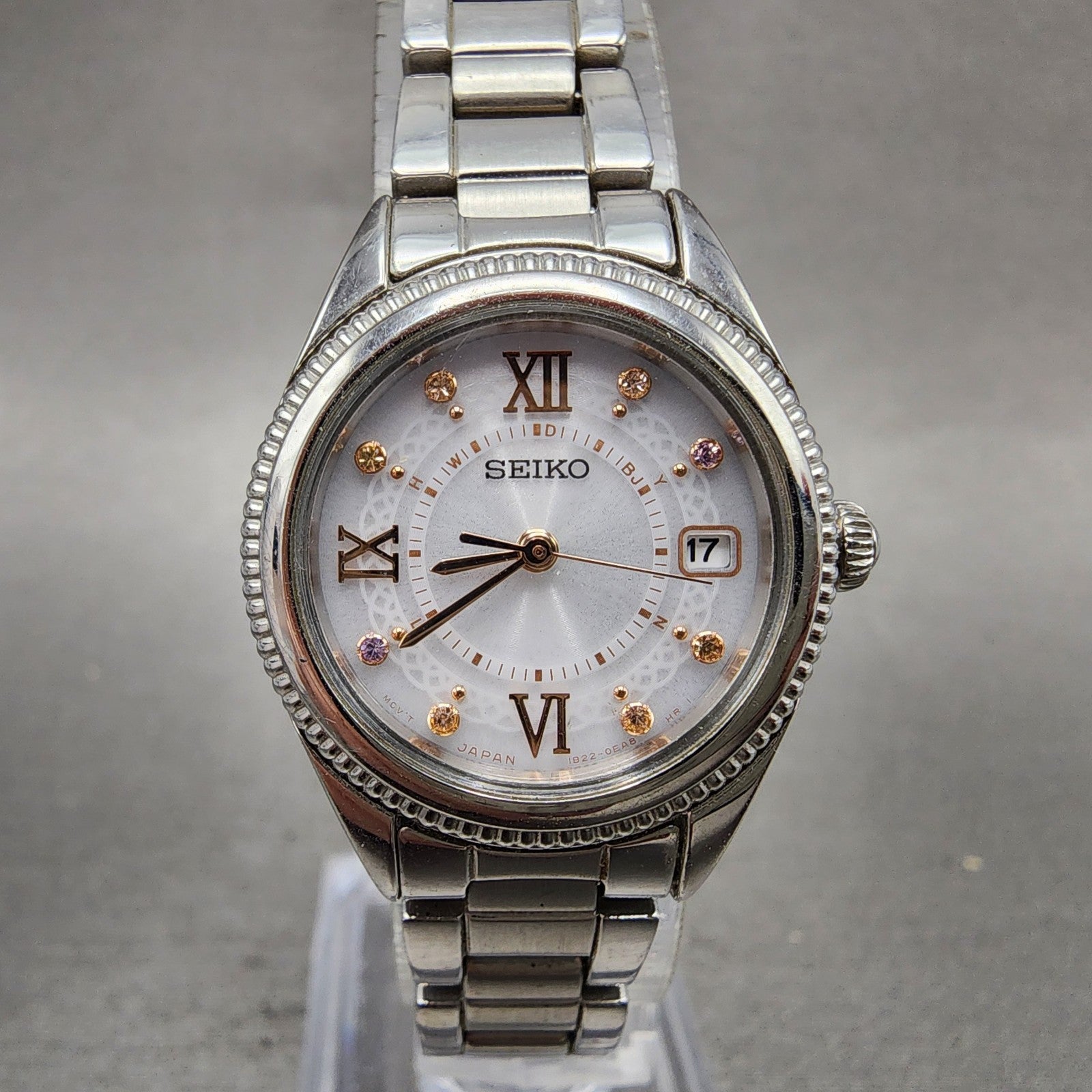 Seiko Solar Watch Women 25mm White Dial Silver Tone Date Round 1B220BZ0 Runs0