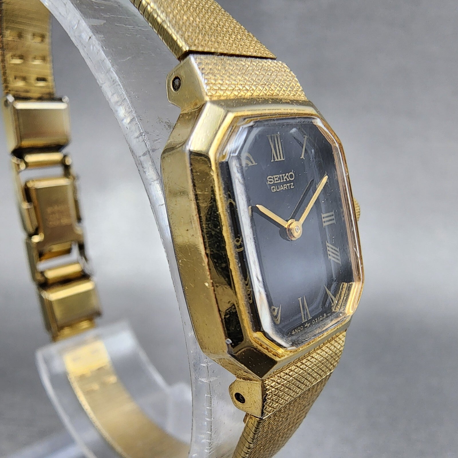 Seiko Watch Women 17mm Black Dial Gold Tone Octagon 4N005139 New Battery B1233